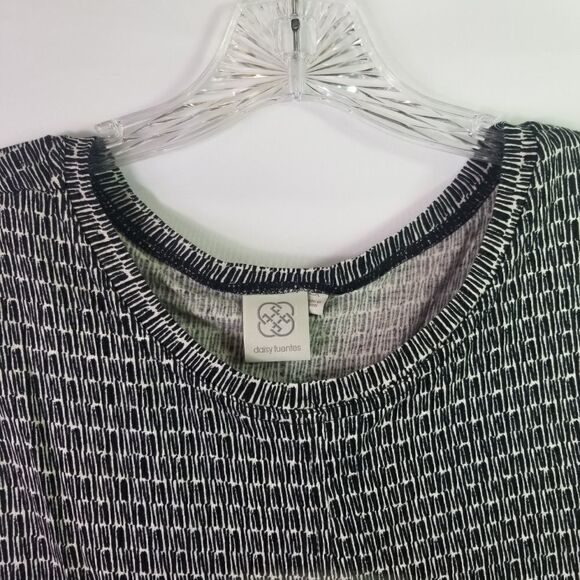 DAISY FUENTES SLEEVELESS TUNIC. SIZE 2X. - Picture 8 of 14